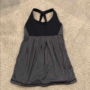 Lululemon yoga tank - sz 6